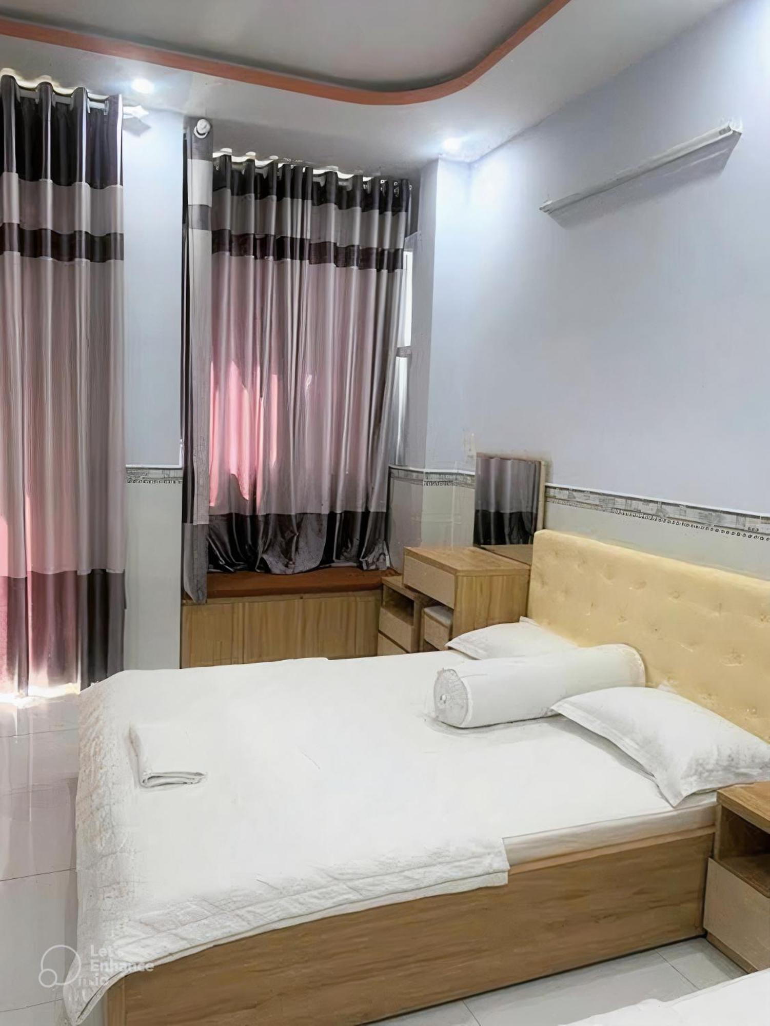 Thuy Trang Hotel ホーチミン市 エクステリア 写真